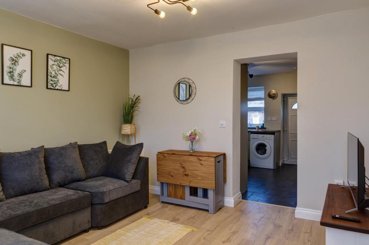 Cosy 2 Bed Home Chesterfield Exteriör bild
